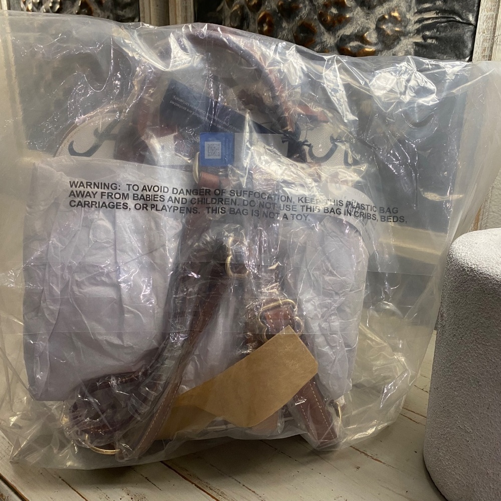 Dooney  & Bourke University of Alabama Zip Pod Backpack.Multi White - Picture 3 of 8